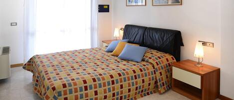 3 chambres, ameublement personnalisé