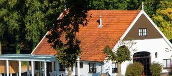 Tidy Chalet With a Microwave, in the Achterhoek