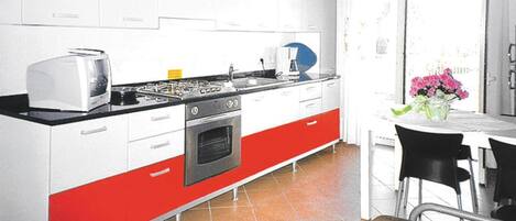 Leilighet – comfort, 2 soverom | Eget kjøkken | Kjøleskap, mikrobølgeovn, ovn og kaffetrakter/tekoker