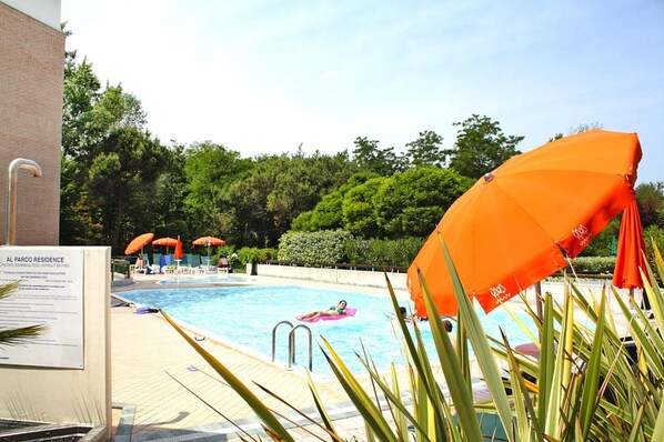 Piscina all'aperto