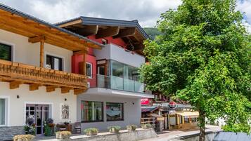 Comfort House, 6 Bedrooms | Exterior