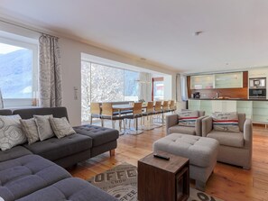 Casa conforto, 6 quartos | Sala de estar