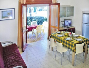 Comfort Apartment, 3 Bedrooms | Dining - Holiday Resort Villaggio Selene, Bibione Spiaggia (San Michele al Tagliamento)