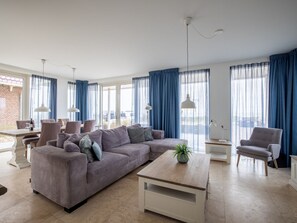 Departamento Confort, 3 habitaciones | Sala de estar