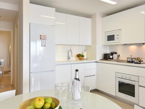 Appartamento Classic, 2 camere da letto | Cucina privata | Frigorifero, microonde, forno, lavastoviglie