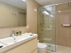 Shower, hair dryer - Apartment, San Agustin (San Bartolomé de Tirajana)