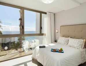 Classic Apartment, 2 Bedrooms - Holiday Flat With Breathtaking sea View in Maspalomas (San Bartolomé de Tirajana)