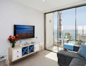 Classic Apartment, 2 Bedrooms | Living room - Holiday Flat With Breathtaking sea View in Maspalomas (San Bartolomé de Tirajana)