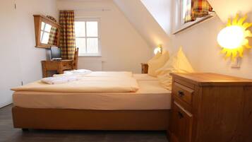 Comfort House, 3 Bedrooms | 11 bedrooms, individually furnished