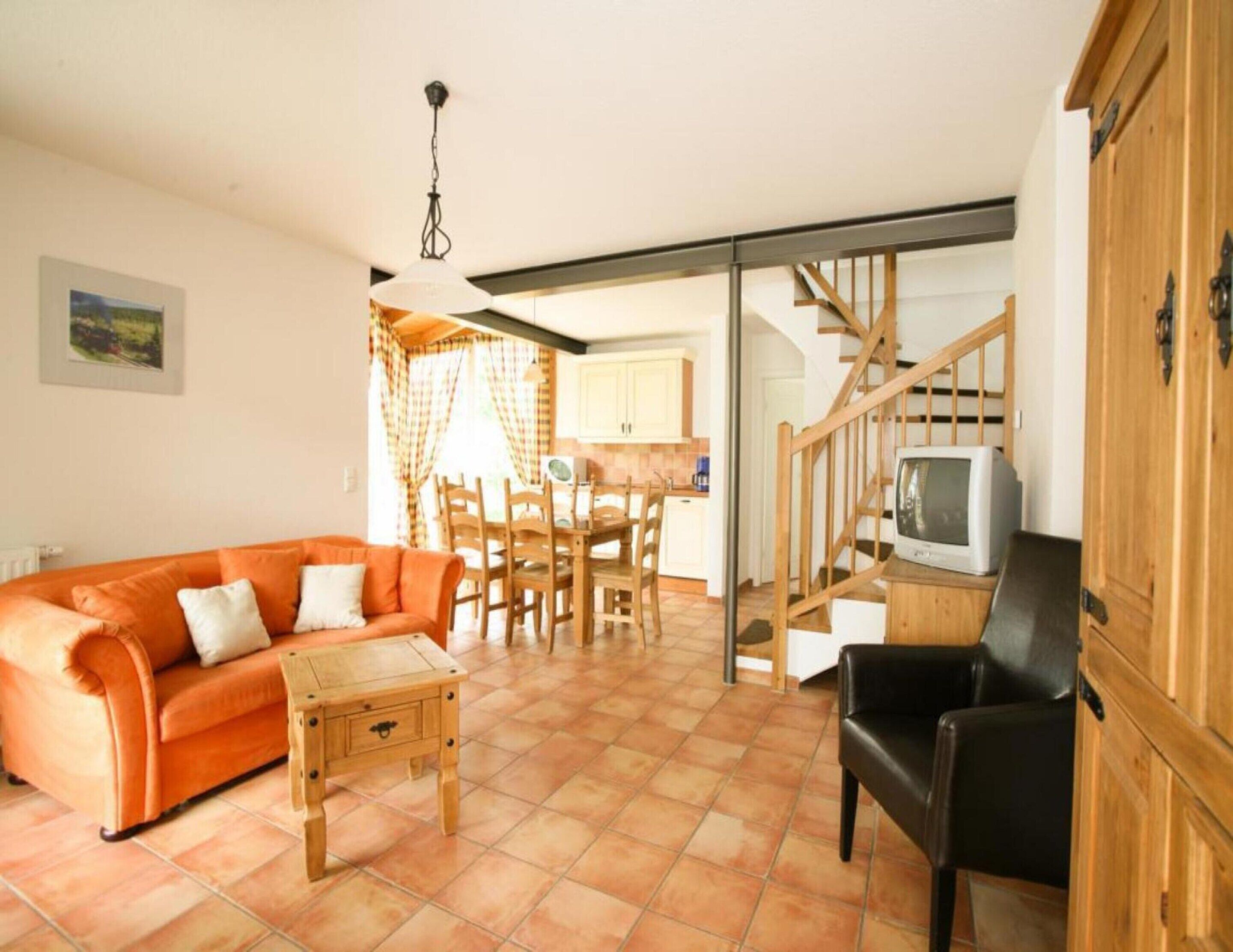 Classic House, 6 Bedrooms | Living room