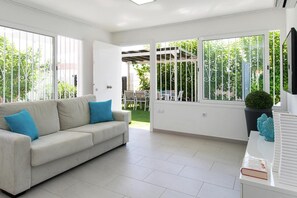 Klassieke bungalow, 2 slaapkamers | Woonkamer