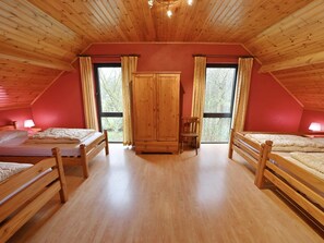 Classic House, 4 Bedrooms | 9 bedrooms, individually furnished - Modern Holiday Home in Somme-leuze With Garden (Somme-Leuze)