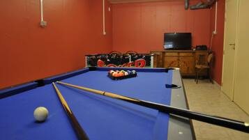 Comfort-talo, 5 makuuhuonetta | Pelihuone