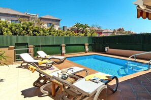 Classic House, 4 Bedrooms | Pool