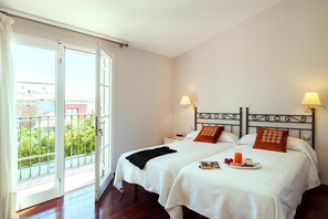 4 bedrooms, individually furnished