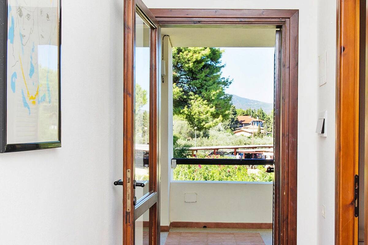 11 bedrooms, individually furnished