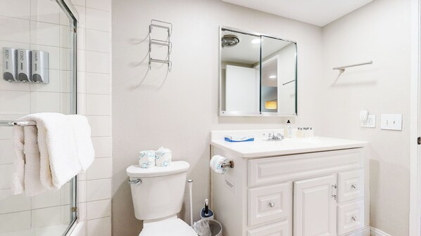 Bathroom - Mammoth Getaway Chic Condo! (Mammoth Lakes)