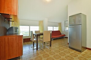 Classic Apartment, 3 Bedrooms | Living room - Apartments Torre Panorama, Bibione Pineda (San Michele al Tagliamento)