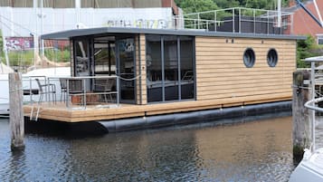 Mobile Comfort-Unterkunft, 2 Schlafzimmer | Außenbereich