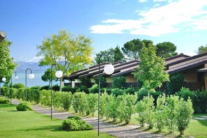 Luxury Apartment, 2 Bedrooms | Garden