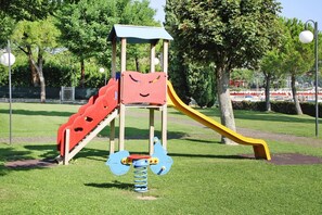 Apartamento elite, 2 quartos | Jardim