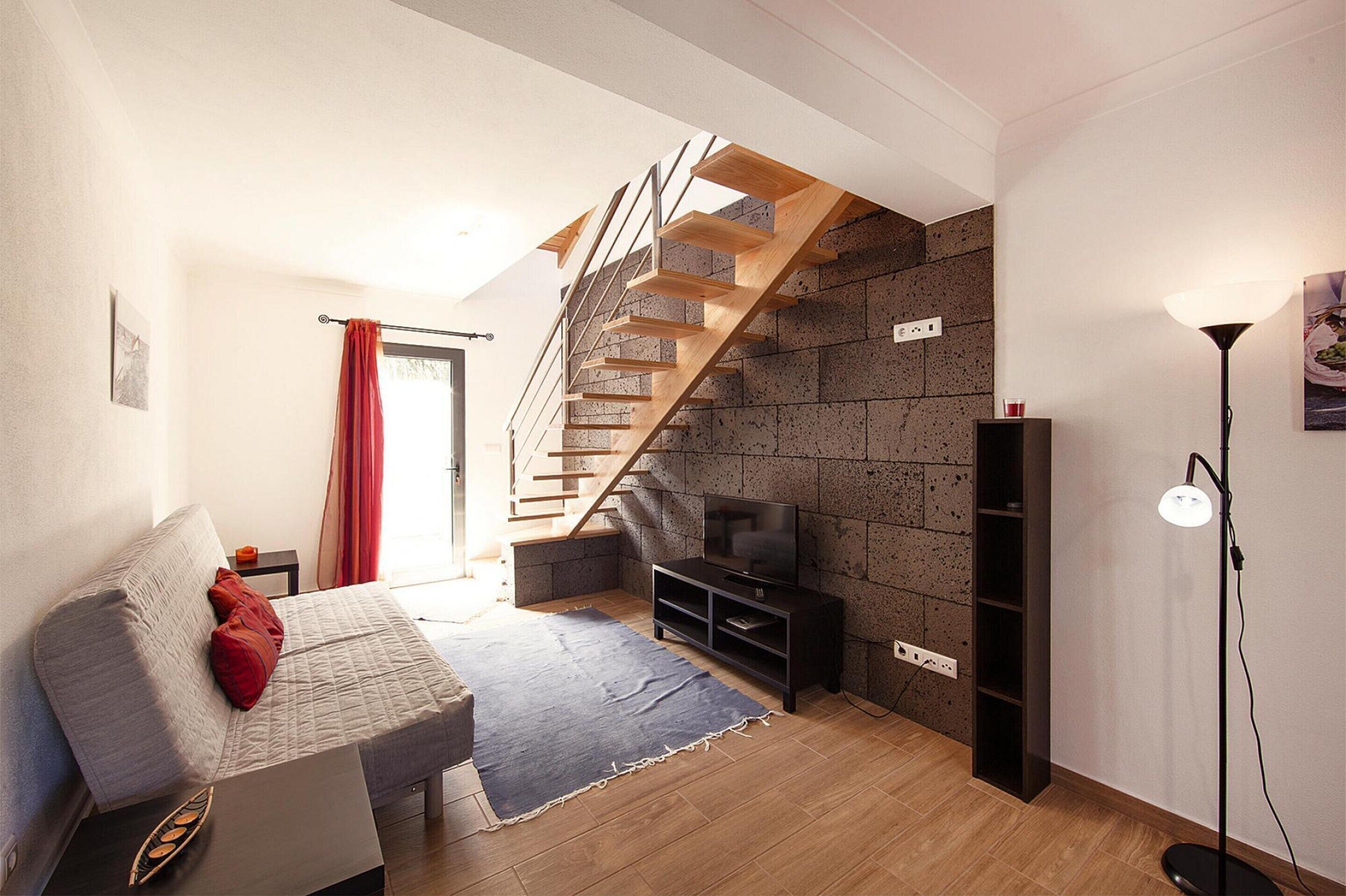 Comfort House, 2 Bedrooms | Living room