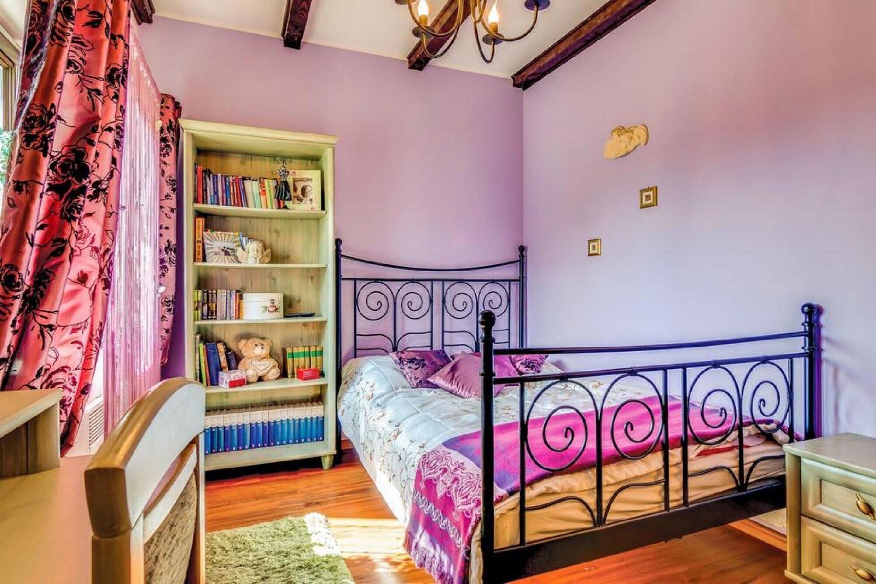 Classic House, 5 Bedrooms | 8 bedrooms, individually furnished, bed sheets