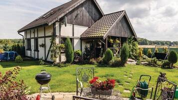 Comfort House, 5 Bedrooms | Garden