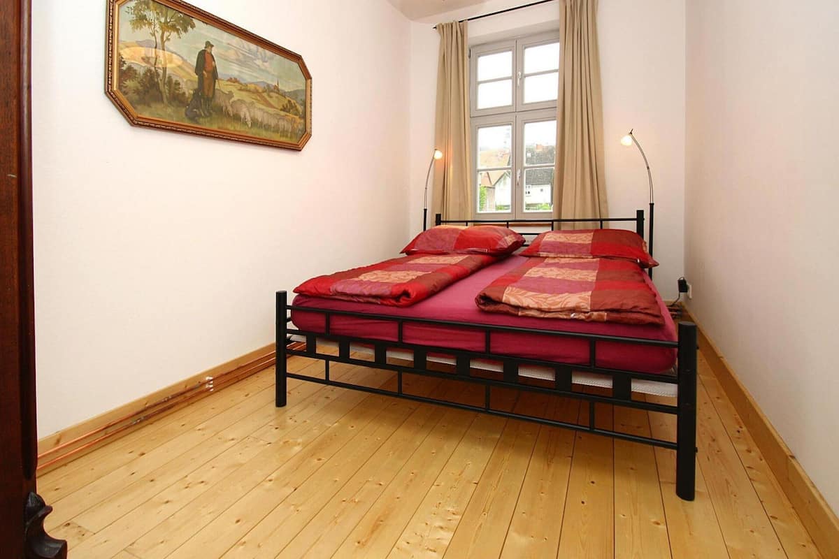 Classic Apartment, 2 Bedrooms | 2 bedrooms, individually furnished
