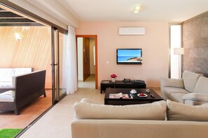 DVD player - Holiday Home in Maspalomas With Private Pool (San Bartolomé de Tirajana)