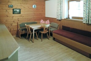 Living room - Apartment in Fusch an der Glocknerstrasse in Nature (Fusch an der Grossglocknerstrasse)