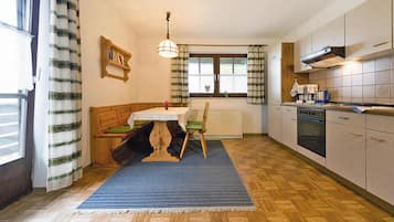 Classic Apartment, 2 Bedrooms | Private kitchen | Fridge, oven, stovetop, coffee/tea maker