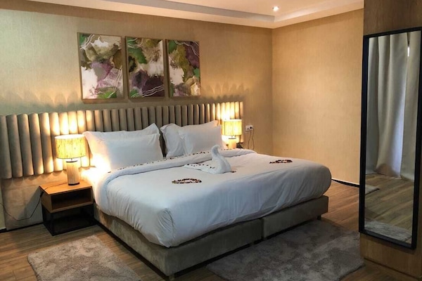 Suite Junior | 3 chambres, draps italiens Frette, literie de qualité supérieure