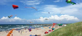 Cozy Holiday Homes Near the Beach in Jaroslawiec