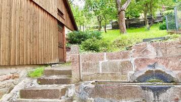 Classic House, 4 Bedrooms | Balkoni