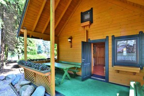 Comfort House, 3 Bedrooms | Outdoor dining - Comfortable Holiday Home on a Private Property, Kolobrzeg (Kołobrzeg)