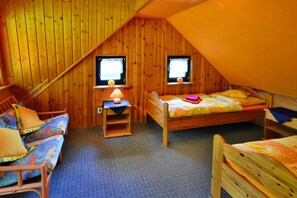 6 chambres, ameublement personnalisé, draps fournis