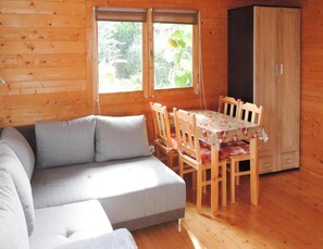 Classic-bungalow, 2 makuuhuonetta | Olohuone