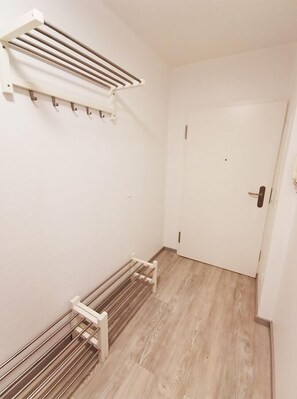 Interior - CityCentral Apartment – Netflix, Dining & Shopping at Your Doorstep (Heidelberg)