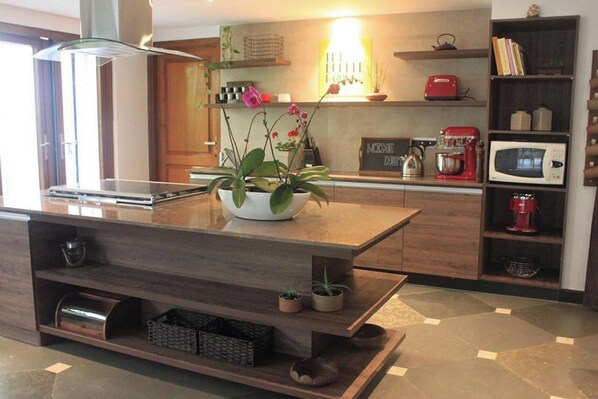 Cafetera/tetera, tetera/pava eléctrica