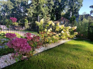 Garden - A Comfortable Apartment With a Garden for 2 People, Pobierowo (Rewal)
