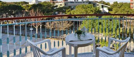 Classic-Apartment, 1 Schlafzimmer | Balkon