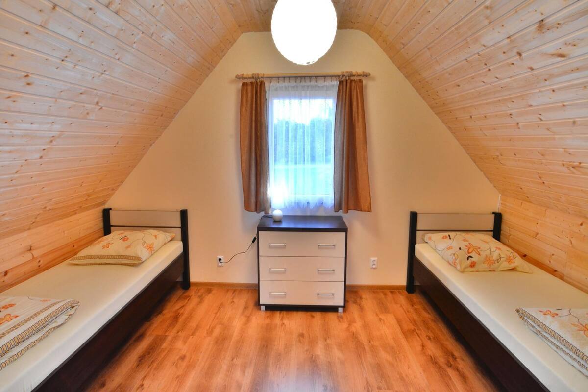 3 sovrum, unika möbler, strykjärn/strykbräda och sängkläder
