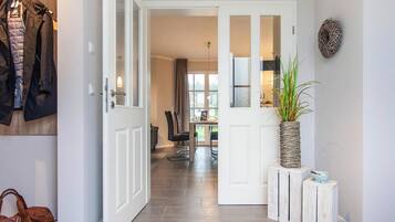 Classic House, 2 Bedrooms | Interior