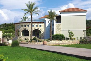 Exterior - Villa in Platanias With a Private Pool (Platanias)