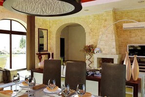 Fireplace, DVD player - Villa in Platanias With a Private Pool (Platanias)