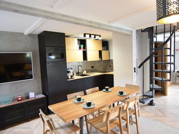 Casa clàssica, 4 dormitoris | Cuina privada | Frigorífic, microones, forn i rentaplats 