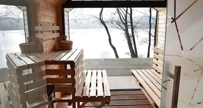 Semi-detached House Directly on the Lake, Stare Czaple