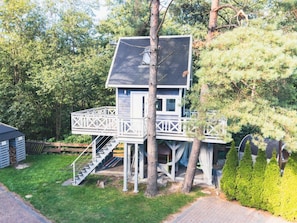 Comfort House, 4 Bedrooms | Exterior - Semi-detached House Directly on the Lake, Stare Czaple (gmina Stężyca)