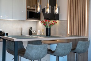 Comfort Apartment, 3 Bedrooms | Private kitchen | Fridge, microwave, dishwasher, coffee/tea maker - Duplex Holiday Apartment, Rewal (Rewal)